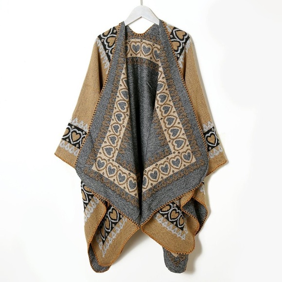 NEW Boho Heart Ruana Wrap Poncho - Picture 3 of 9